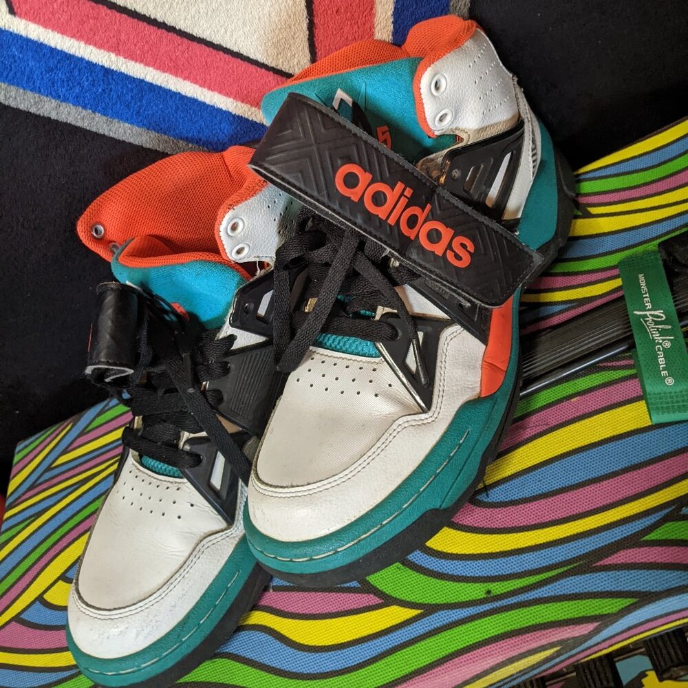 adidas Mutombo TR Block White (G98039) | size 8.5